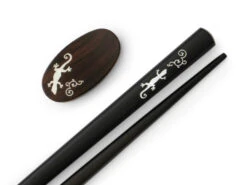 Essstäbchen Set Mit Ablage "Sanshouo", Ebenholz -Produkte Für Zuhause essstaebchen set mit ablage sanshouo ebenholz 1