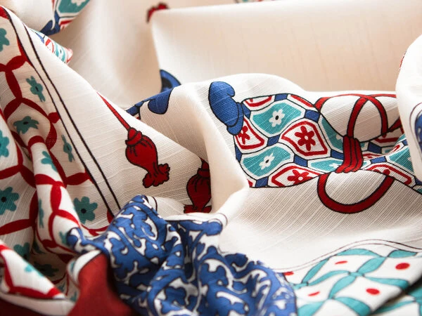 Furoshiki Imari, Rot, 2 Größen 5 Furoshiki Imari, Rot, 2 Größen – Bild 5