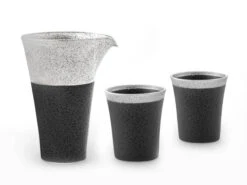 Sake Set Suzune L, 1 Karaffe, 2 Becher L -Produkte Für Zuhause sake set suzune l 1 karaffe 2 becher l 1