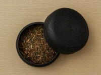 Teedose Sumi So, Serie Karmi, Ca. 50 G Tee 4 Teedose Sumi So, Serie Karmi, Ca. 50 G Tee – Bild 4